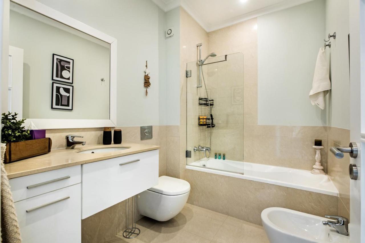 Luxury Apartment With Communal Pool And Terrace Quarteira Ngoại thất bức ảnh