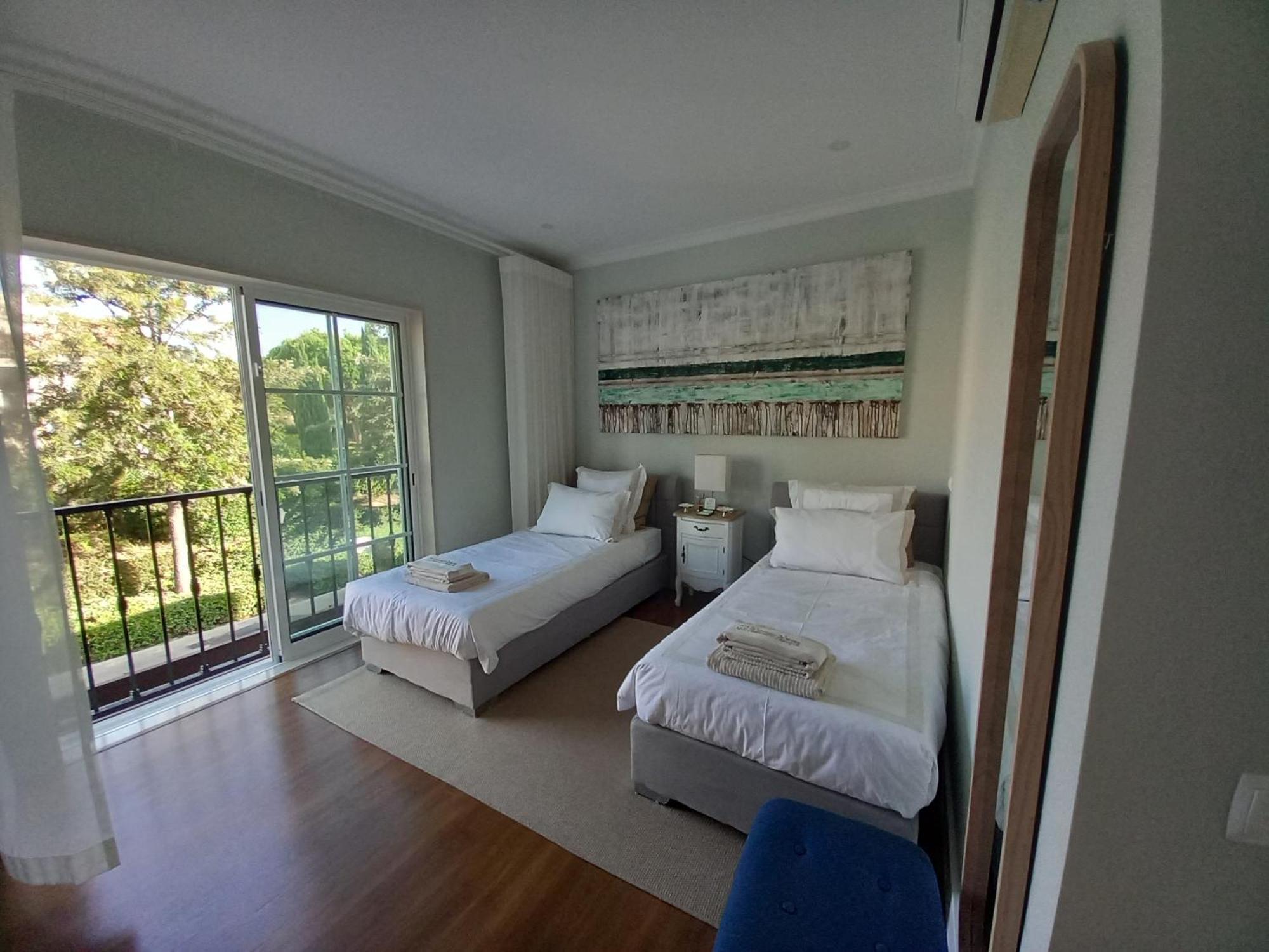Luxury Apartment With Communal Pool And Terrace Quarteira Ngoại thất bức ảnh